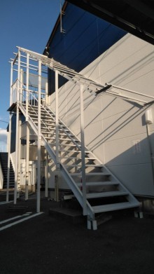 1551605626063-columns3