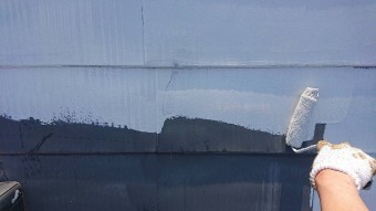 屋根下塗り